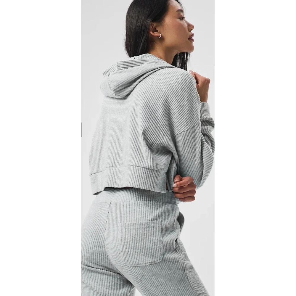 Alo Yoga Muse Hoodie Heather Grey Ribbed Knit Cropped Sweatshirt XS